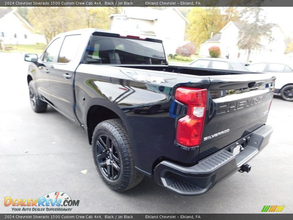 2024 Chevrolet Silverado 1500 Custom Crew Cab 4x4 Black / Jet Black Photo #11