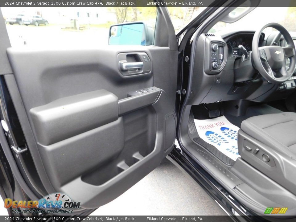2024 Chevrolet Silverado 1500 Custom Crew Cab 4x4 Black / Jet Black Photo #16