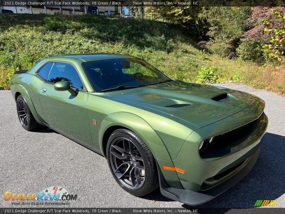 Front 3/4 View of 2021 Dodge Challenger R/T Scat Pack Widebody Photo #5