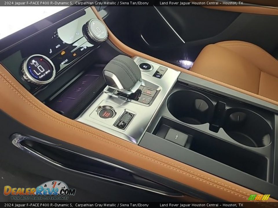 Controls of 2024 Jaguar F-PACE P400 R-Dynamic S Photo #27