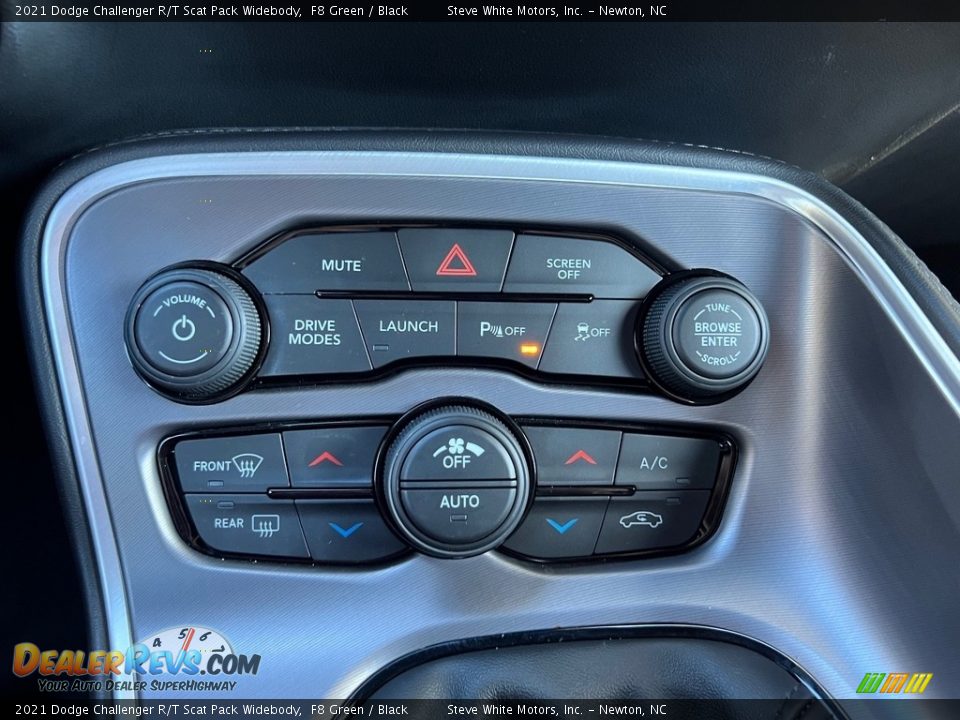 Controls of 2021 Dodge Challenger R/T Scat Pack Widebody Photo #24