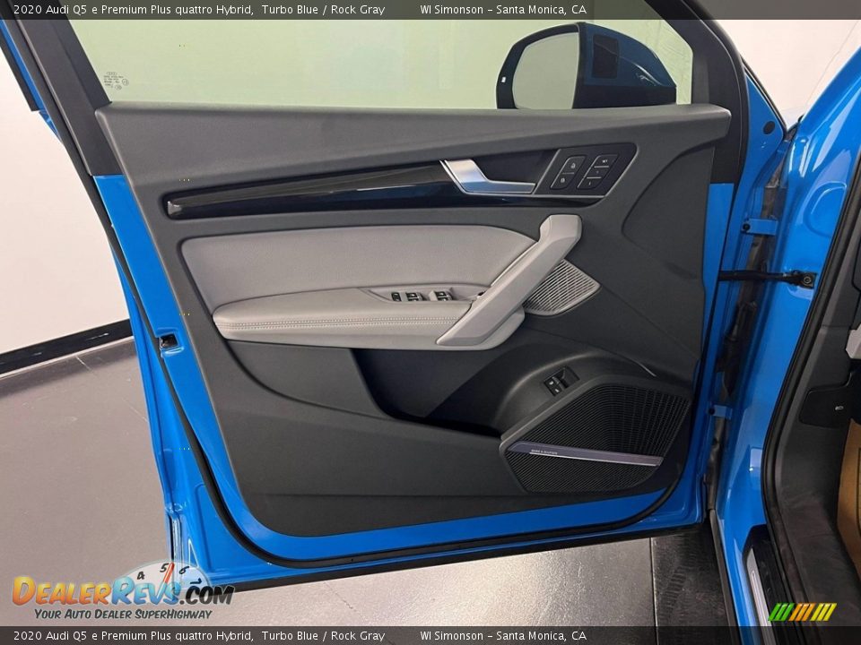 Door Panel of 2020 Audi Q5 e Premium Plus quattro Hybrid Photo #13