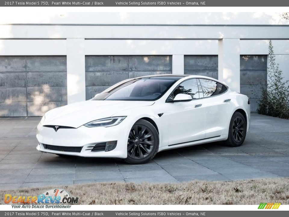 Front 3/4 View of 2017 Tesla Model S 75D Photo #1
