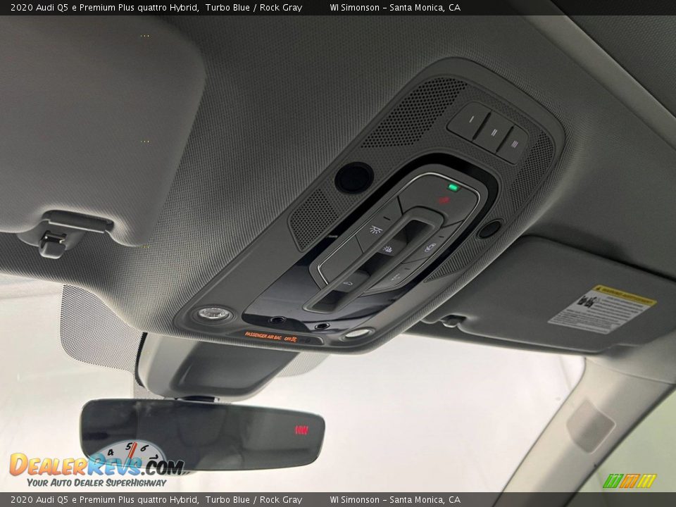 Controls of 2020 Audi Q5 e Premium Plus quattro Hybrid Photo #26