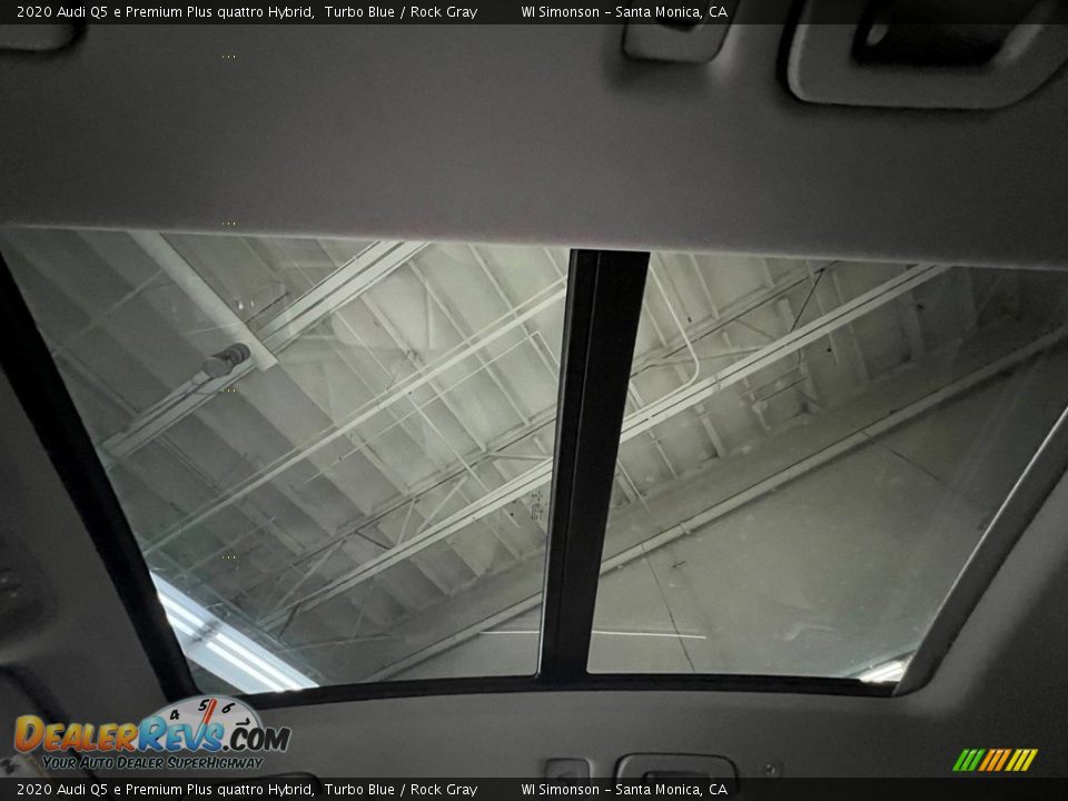 Sunroof of 2020 Audi Q5 e Premium Plus quattro Hybrid Photo #27