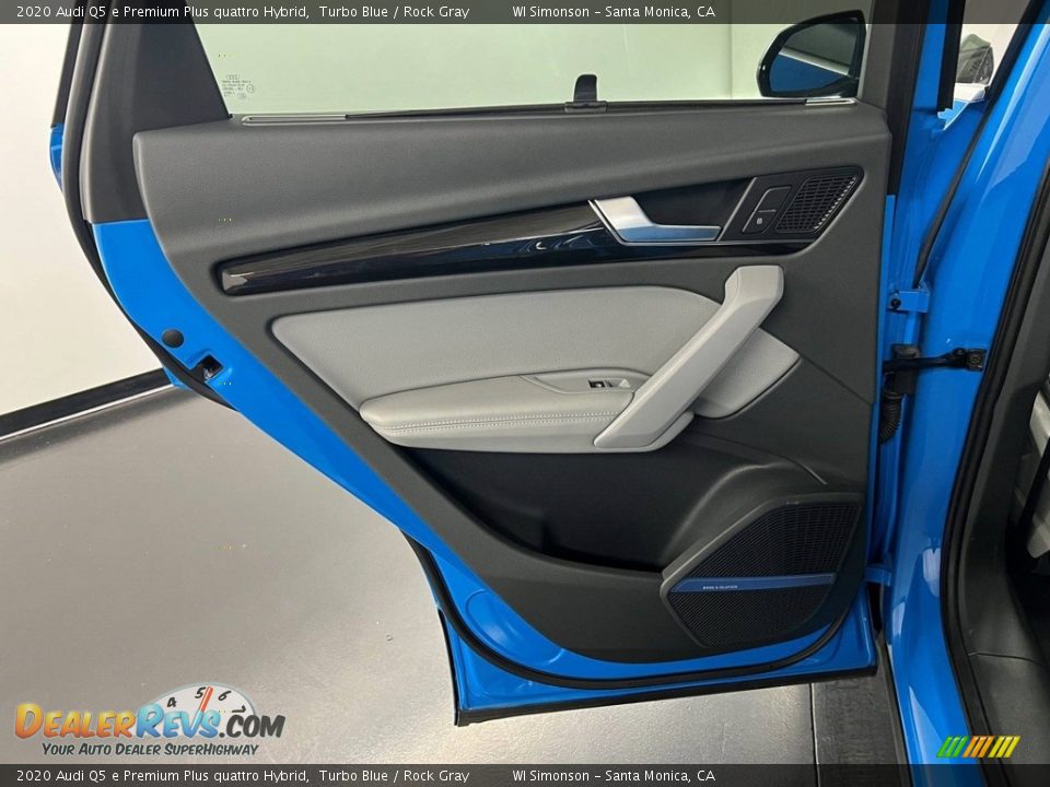Door Panel of 2020 Audi Q5 e Premium Plus quattro Hybrid Photo #28