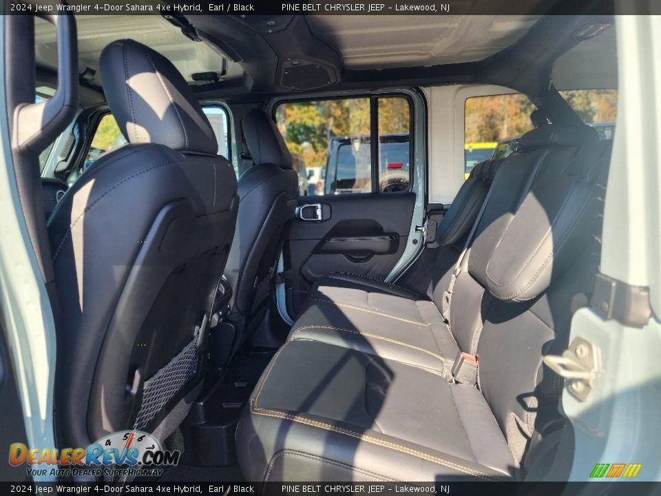 2024 Jeep Wrangler 4-Door Sahara 4xe Hybrid Earl / Black Photo #7
