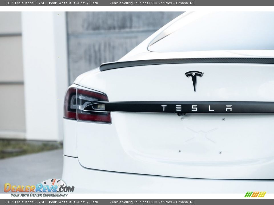 2017 Tesla Model S 75D Logo Photo #28