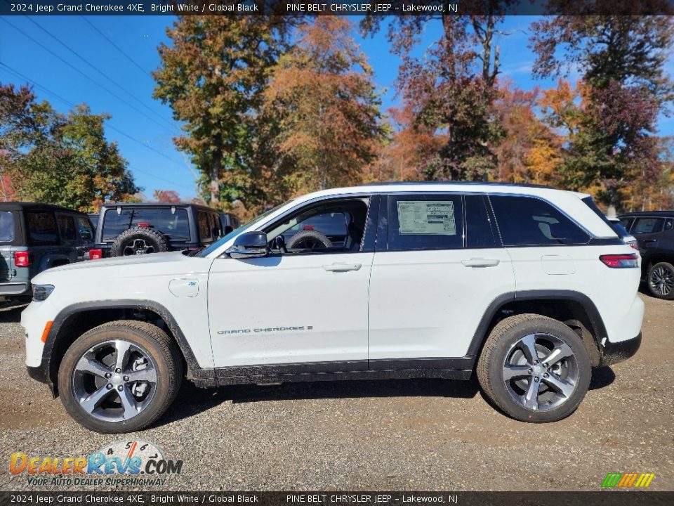 2024 Jeep Grand Cherokee 4XE Bright White / Global Black Photo #3