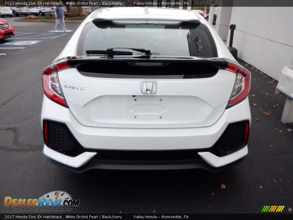 2017 Honda Civic EX Hatchback White Orchid Pearl / Black/Ivory Photo #8