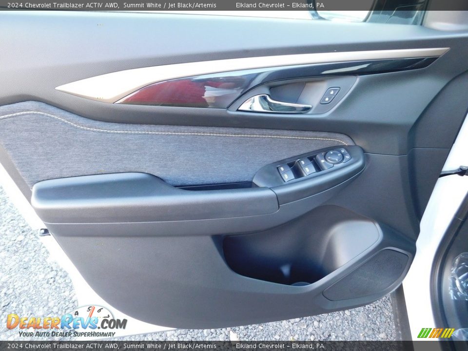 Door Panel of 2024 Chevrolet Trailblazer ACTIV AWD Photo #17