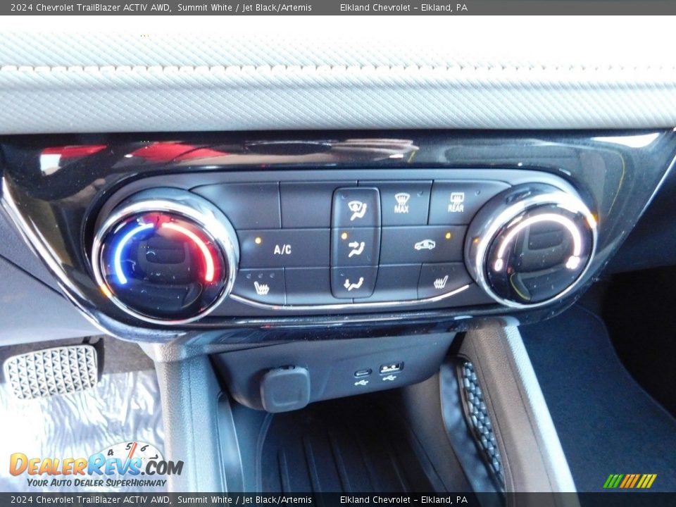 Controls of 2024 Chevrolet TrailBlazer ACTIV AWD Photo #33