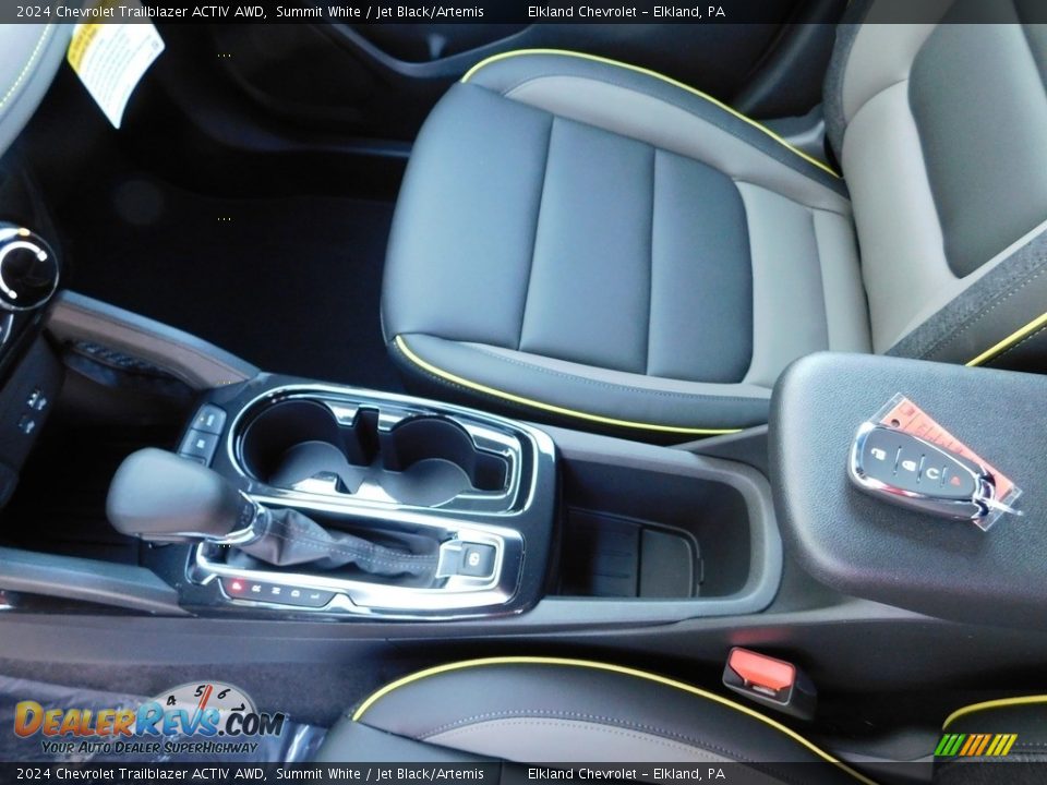 Front Seat of 2024 Chevrolet Trailblazer ACTIV AWD Photo #36