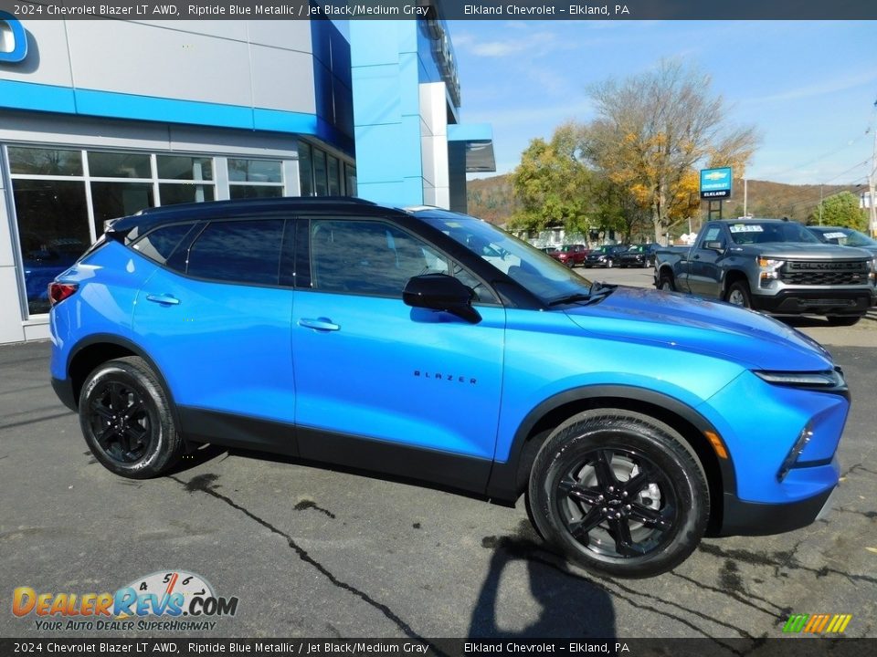 Riptide Blue Metallic 2024 Chevrolet Blazer LT AWD Photo #2