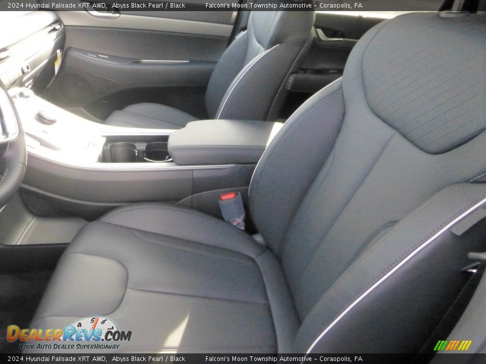 Front Seat of 2024 Hyundai Palisade XRT AWD Photo #11