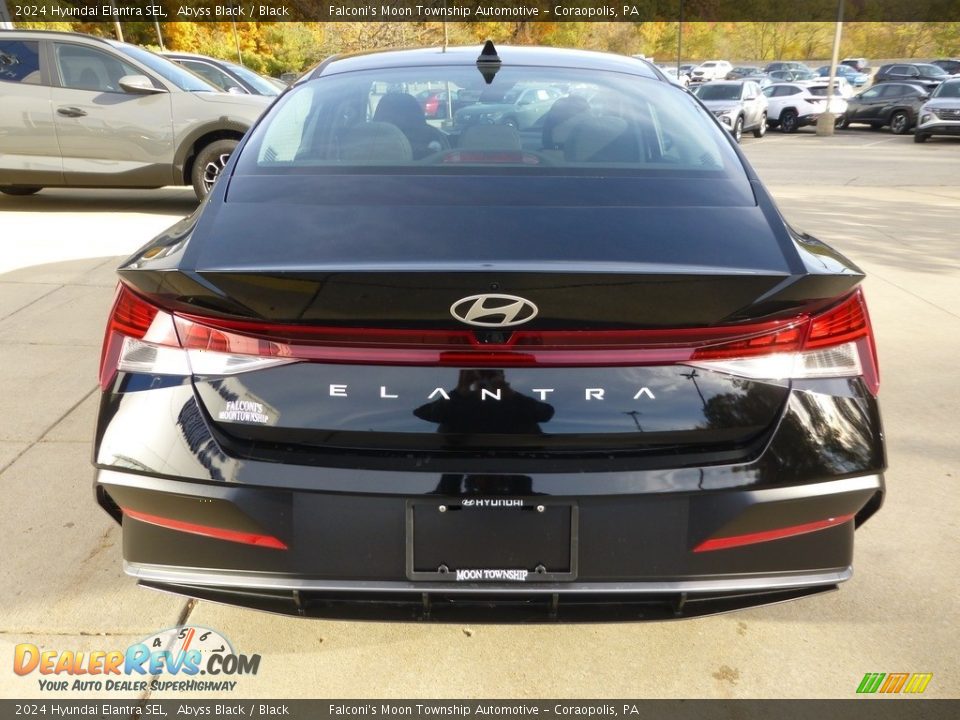 2024 Hyundai Elantra SEL Abyss Black / Black Photo #3