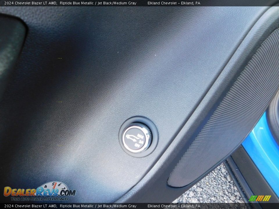 2024 Chevrolet Blazer LT AWD Riptide Blue Metallic / Jet Black/Medium Gray Photo #19