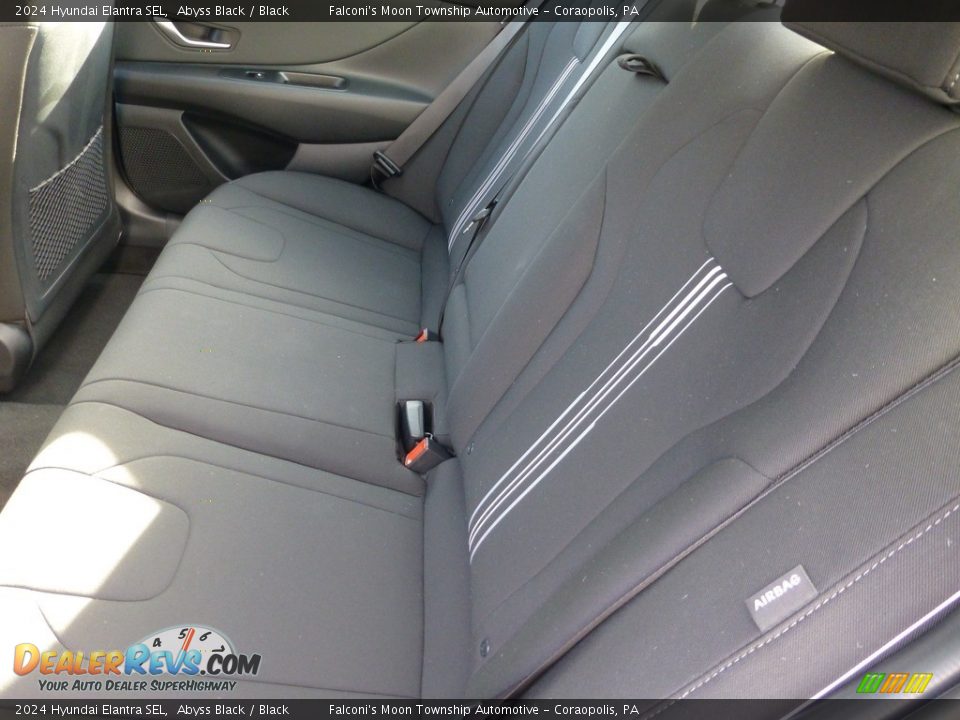 2024 Hyundai Elantra SEL Abyss Black / Black Photo #12