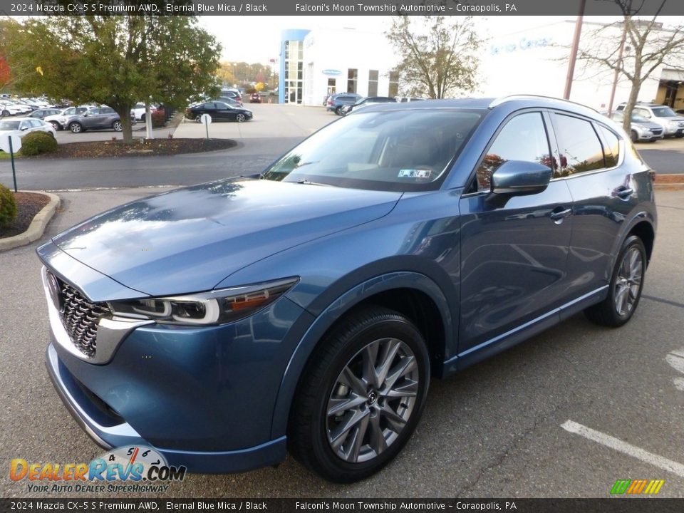 Front 3/4 View of 2024 Mazda CX-5 S Premium AWD Photo #7