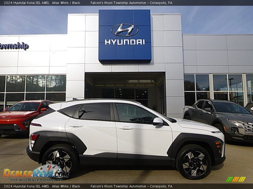 Atlas White 2024 Hyundai Kona SEL AWD Photo #1