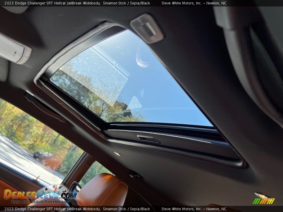 Sunroof of 2023 Dodge Challenger SRT Hellcat JailBreak Widebody Photo #30