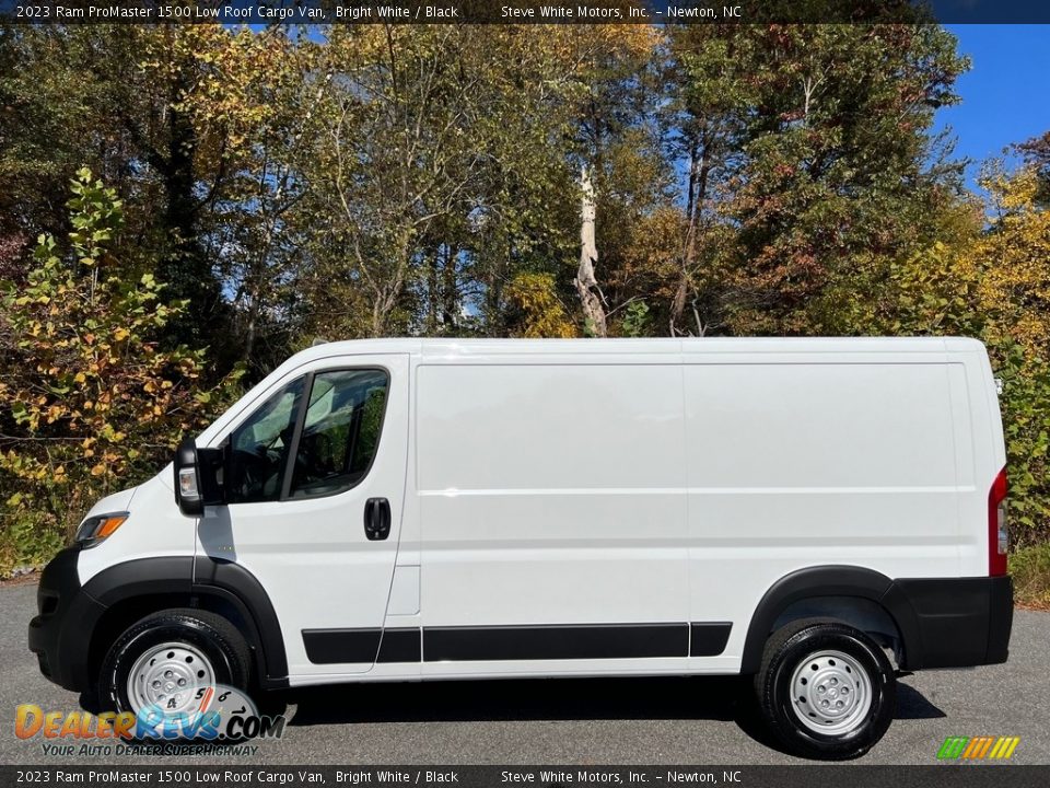 2023 Ram ProMaster 1500 Low Roof Cargo Van Bright White / Black Photo #1