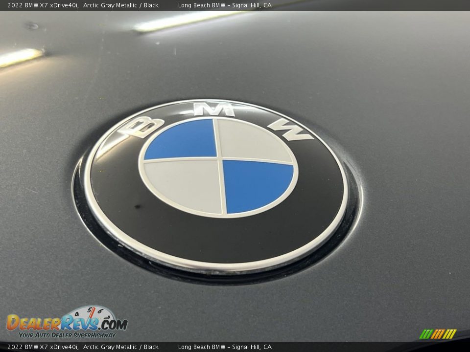 2022 BMW X7 xDrive40i Logo Photo #6