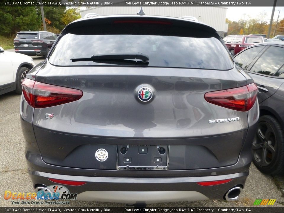 2020 Alfa Romeo Stelvio TI AWD Vesuvio Gray Metallic / Black Photo #3