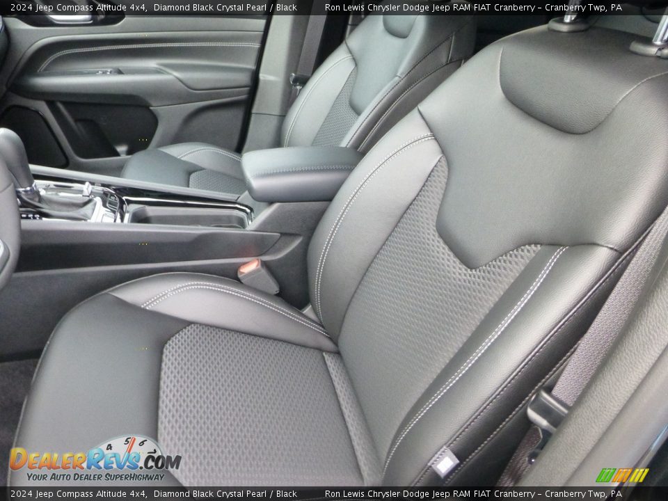 Front Seat of 2024 Jeep Compass Altitude 4x4 Photo #9