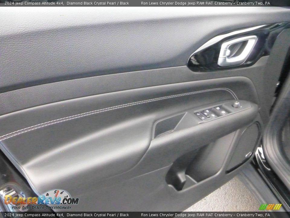 Door Panel of 2024 Jeep Compass Altitude 4x4 Photo #13