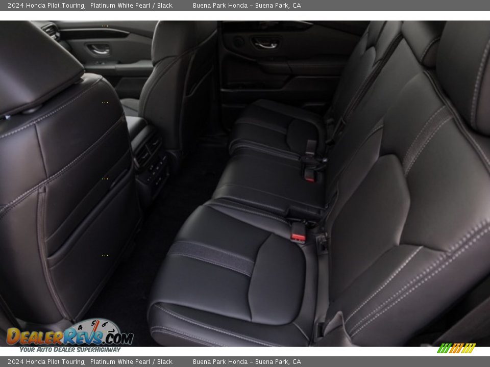 Rear Seat of 2024 Honda Pilot Touring Photo #14