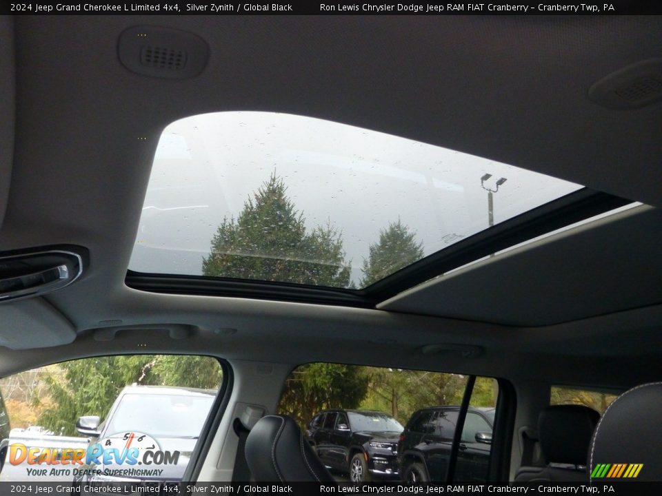 Sunroof of 2024 Jeep Grand Cherokee L Limited 4x4 Photo #16