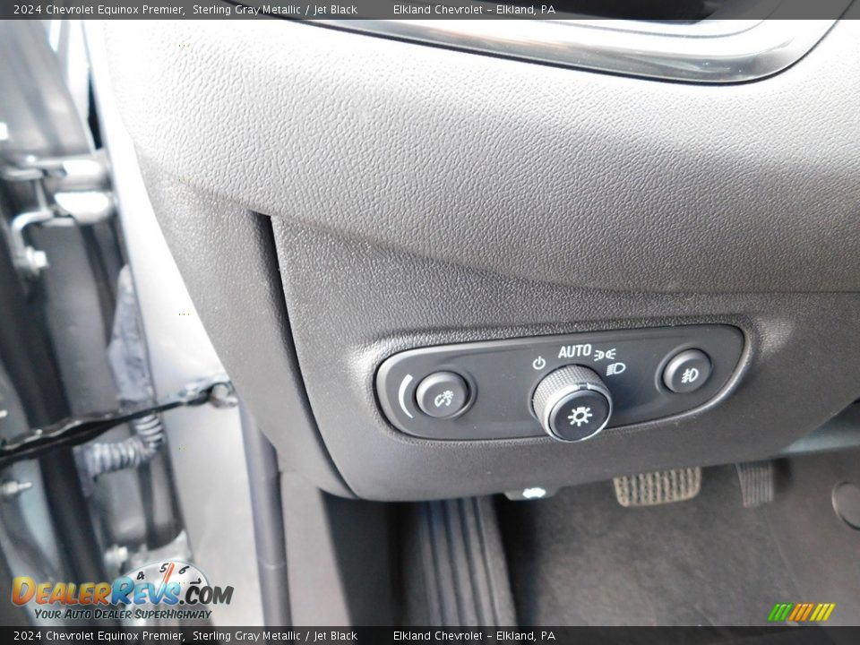 Controls of 2024 Chevrolet Equinox Premier Photo #26