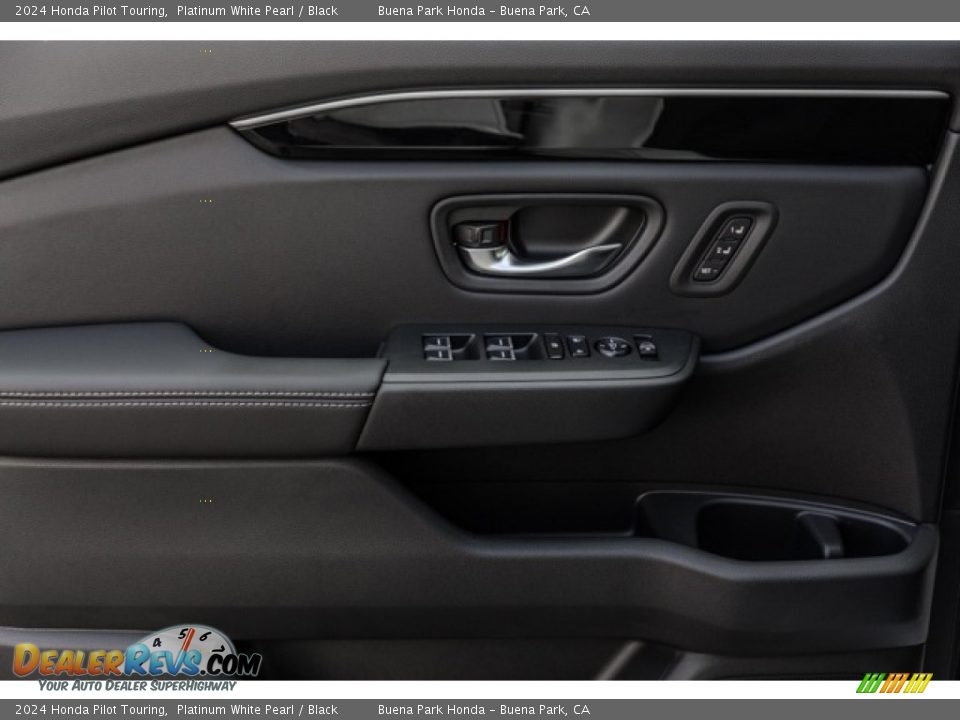 Door Panel of 2024 Honda Pilot Touring Photo #33