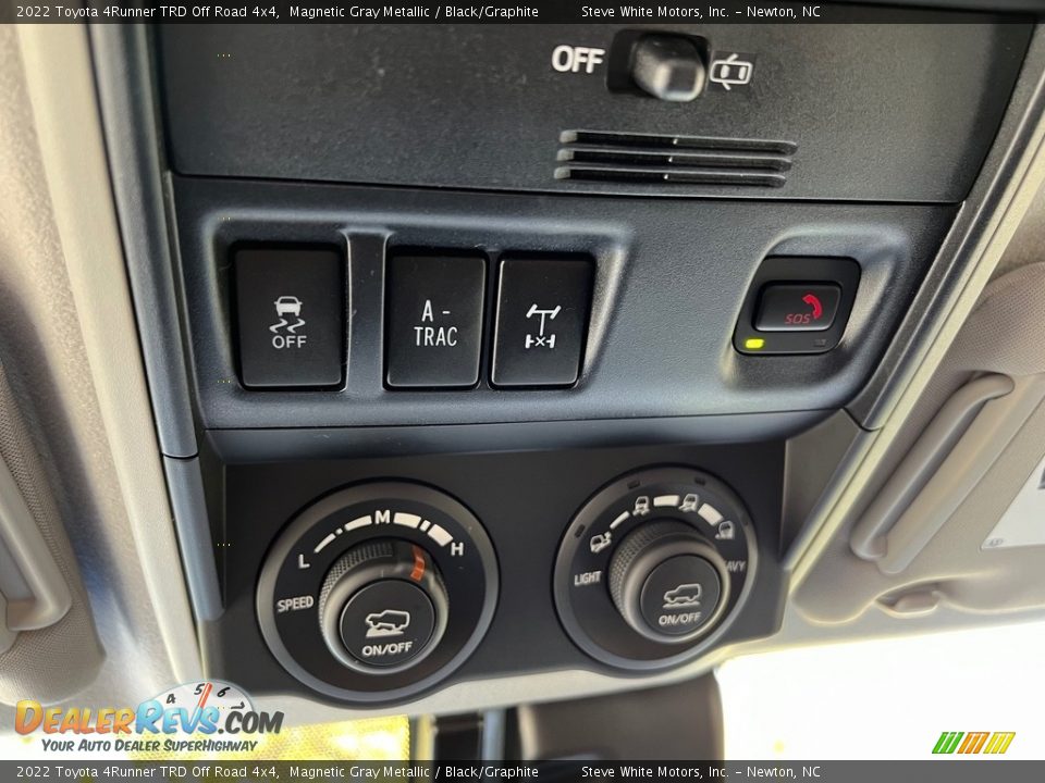 Controls of 2022 Toyota 4Runner TRD Off Road 4x4 Photo #25