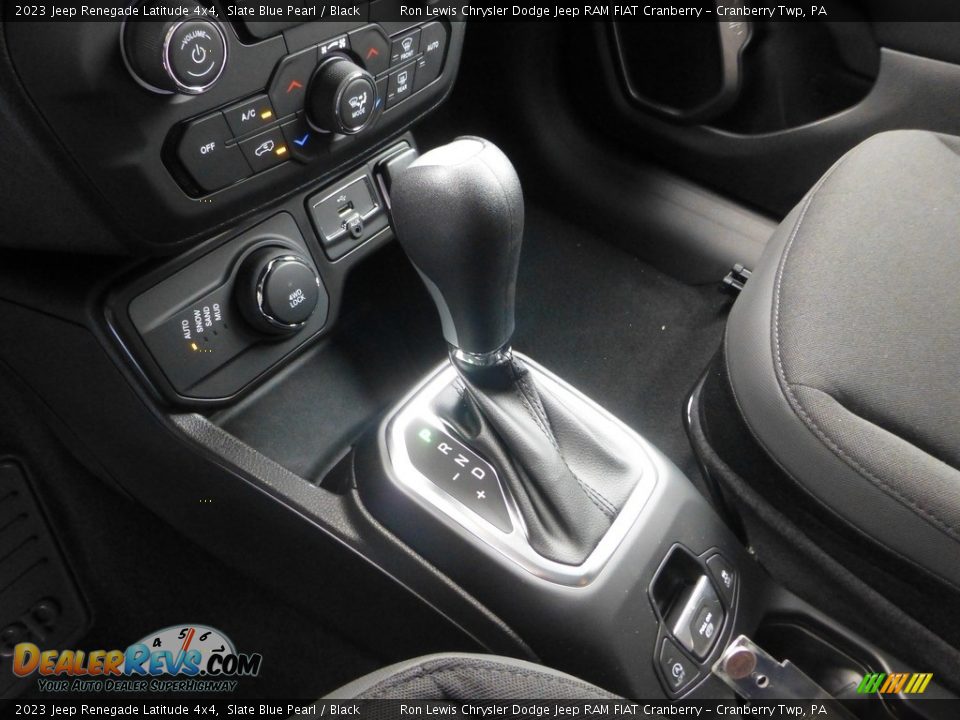 2023 Jeep Renegade Latitude 4x4 Shifter Photo #15