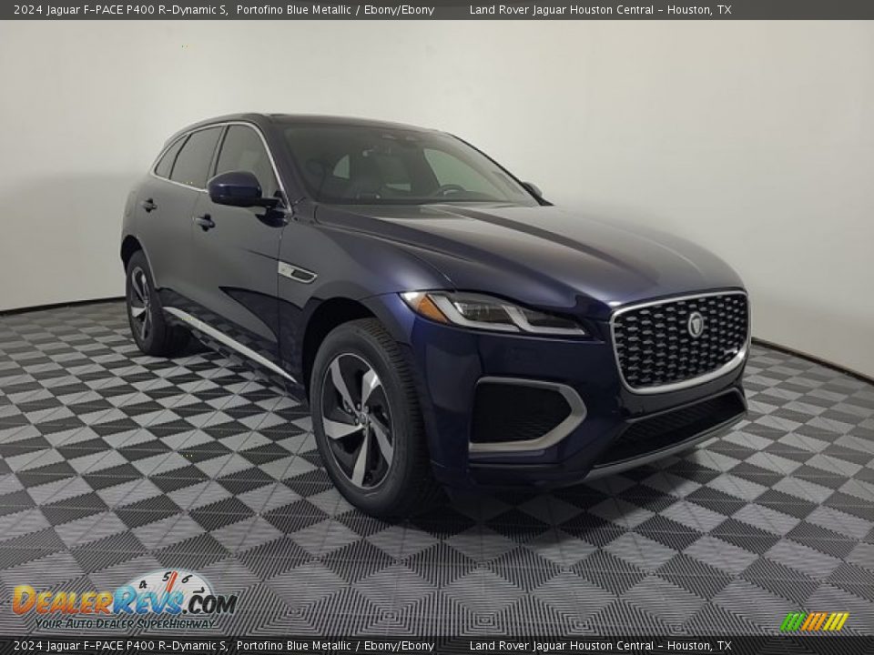 Front 3/4 View of 2024 Jaguar F-PACE P400 R-Dynamic S Photo #12