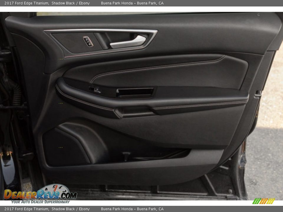 Door Panel of 2017 Ford Edge Titanium Photo #31