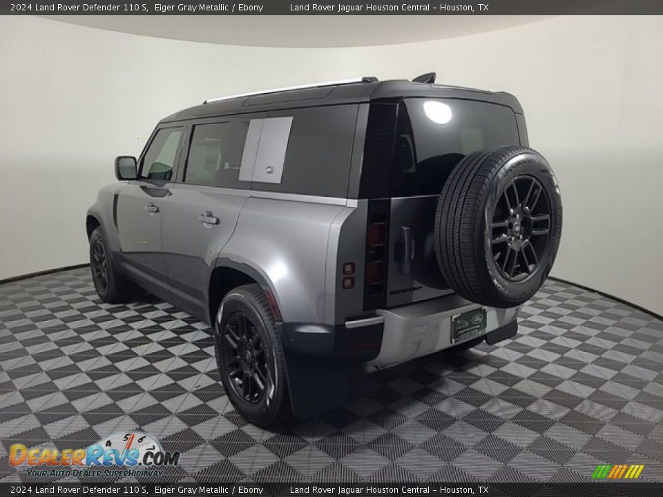 2024 Land Rover Defender 110 S Eiger Gray Metallic / Ebony Photo #10