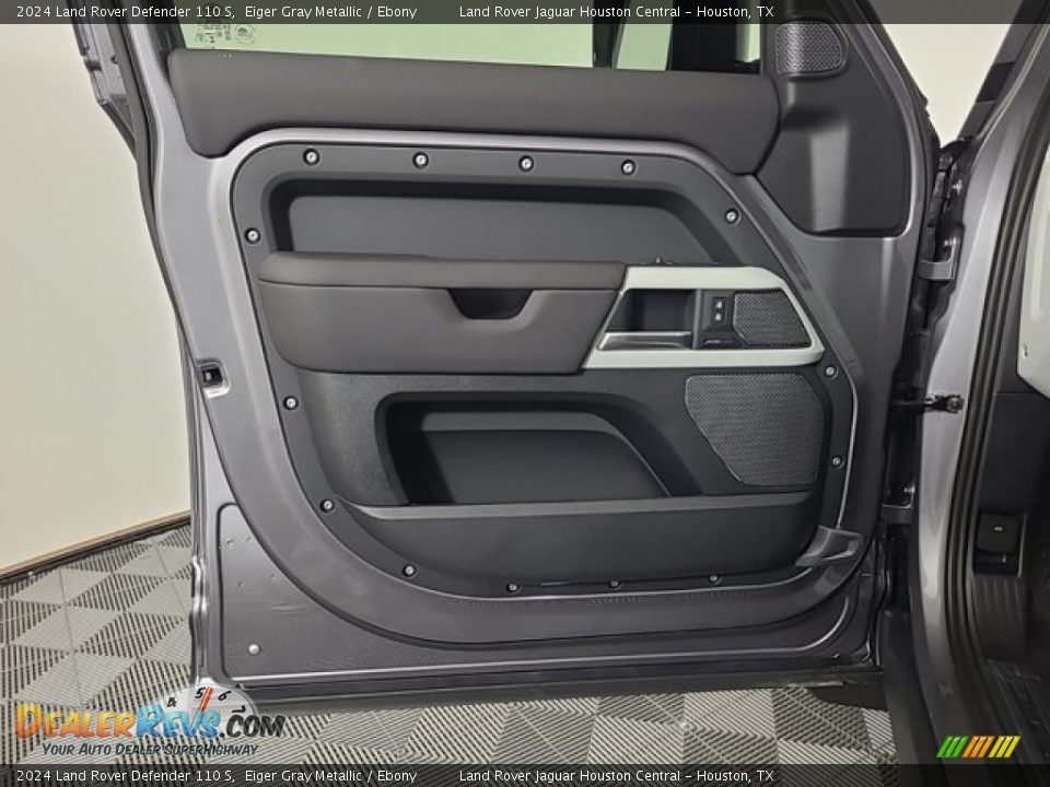 Door Panel of 2024 Land Rover Defender 110 S Photo #13