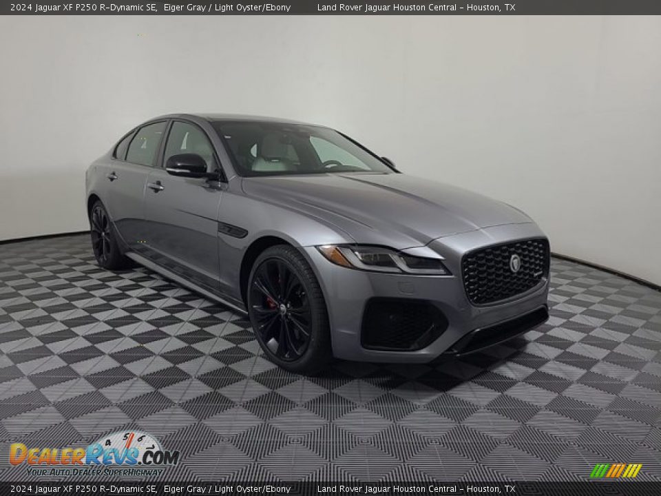 Front 3/4 View of 2024 Jaguar XF P250 R-Dynamic SE Photo #12