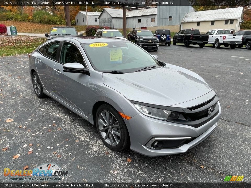 Front 3/4 View of 2019 Honda Civic EX-L Sedan Photo #6