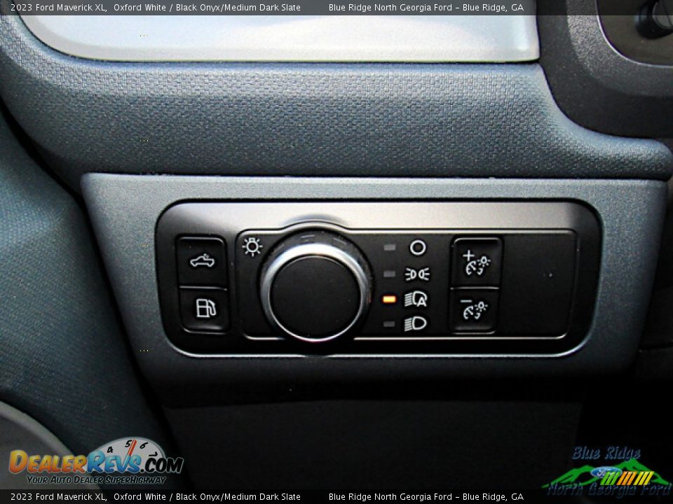 Controls of 2023 Ford Maverick XL Photo #21