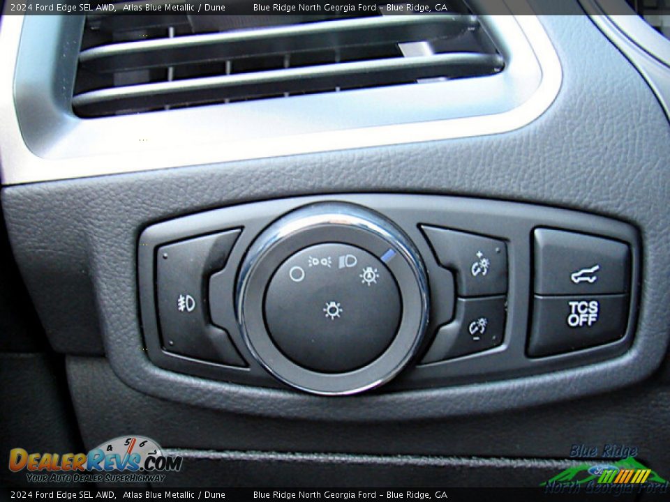 Controls of 2024 Ford Edge SEL AWD Photo #22