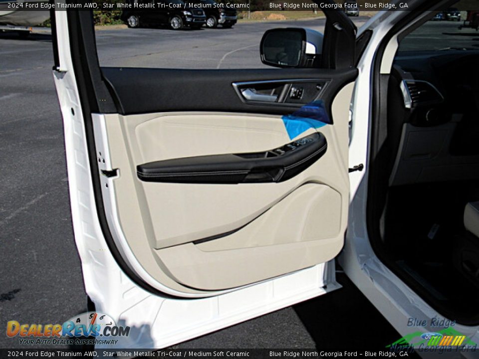 Door Panel of 2024 Ford Edge Titanium AWD Photo #10