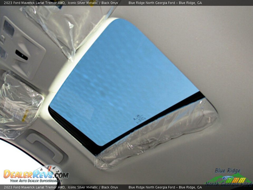 Sunroof of 2023 Ford Maverick Lariat Tremor AWD Photo #23