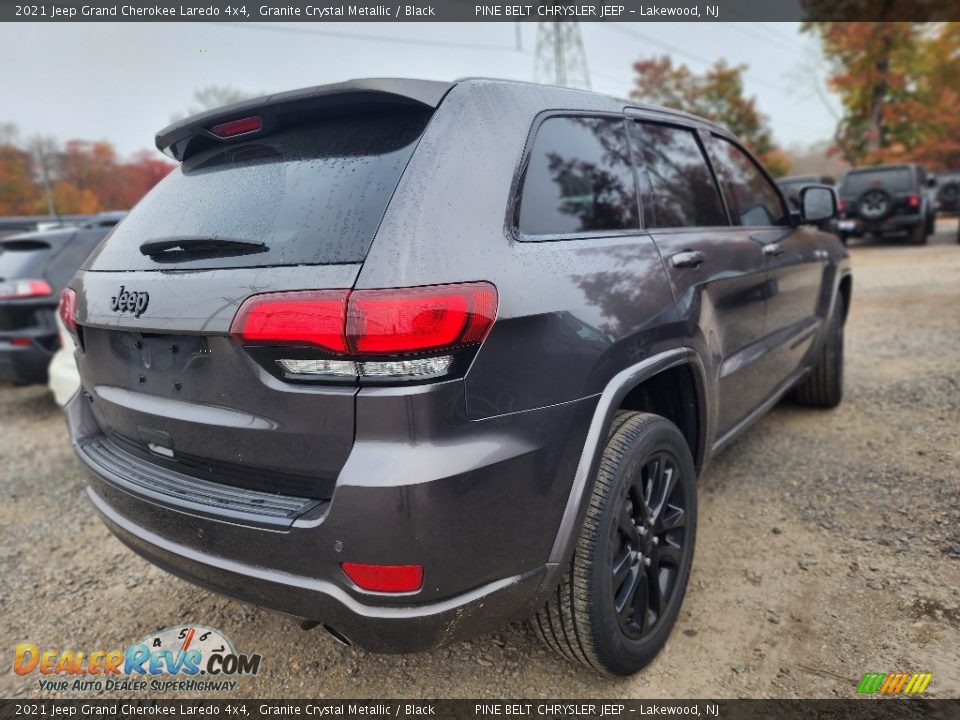 2021 Jeep Grand Cherokee Laredo 4x4 Granite Crystal Metallic / Black Photo #3