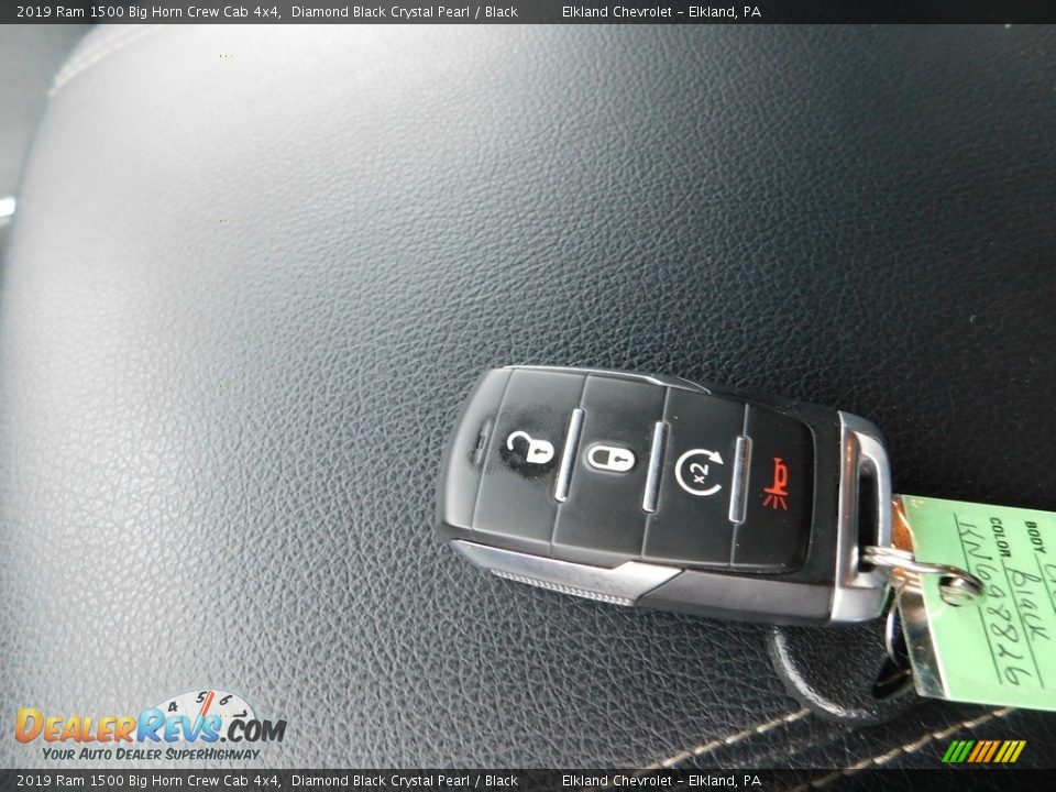 2019 Ram 1500 Big Horn Crew Cab 4x4 Diamond Black Crystal Pearl / Black Photo #35