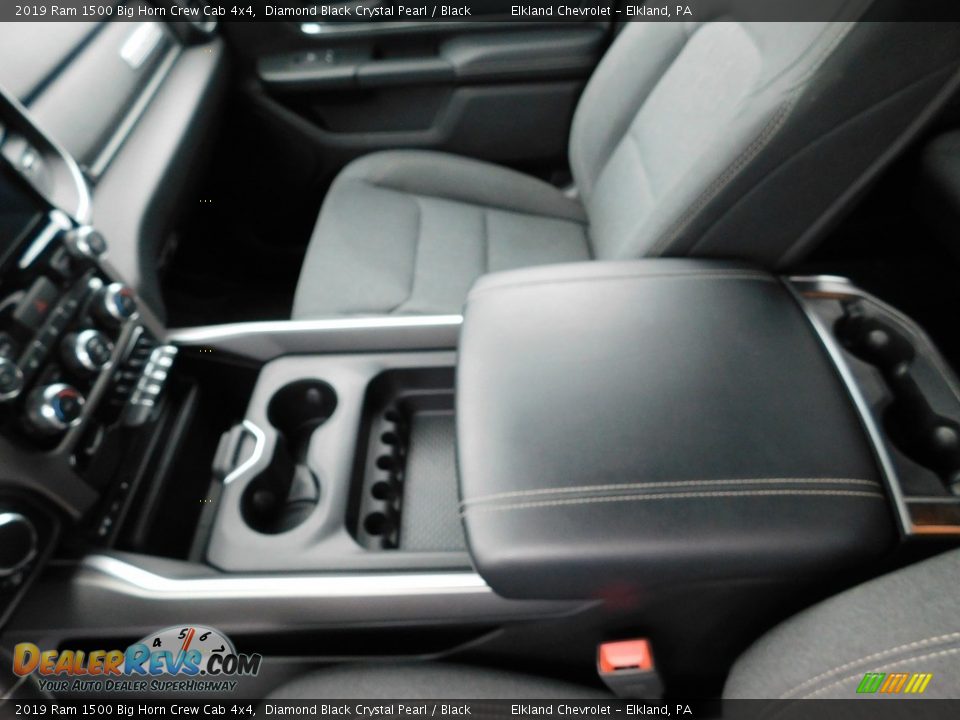 2019 Ram 1500 Big Horn Crew Cab 4x4 Diamond Black Crystal Pearl / Black Photo #36