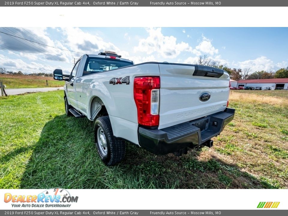 2019 Ford F250 Super Duty XL Regular Cab 4x4 Oxford White / Earth Gray Photo #6